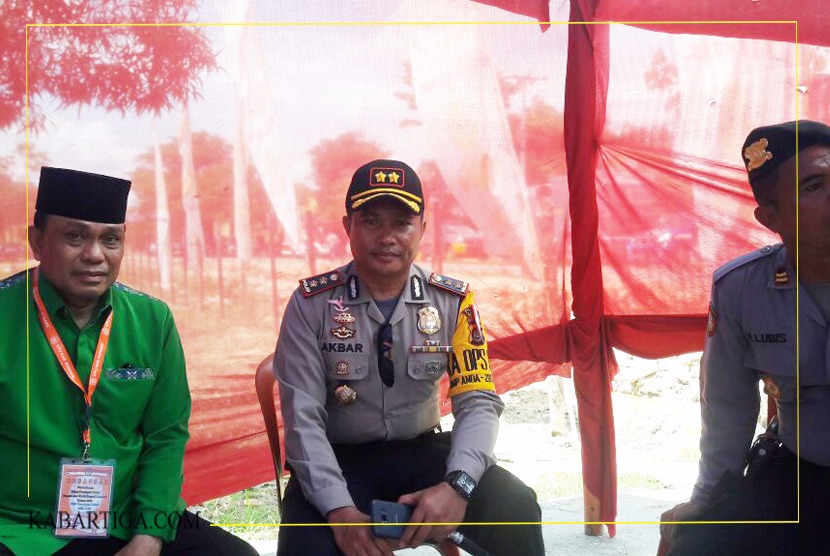 Tak Miliki ID Card, Bupati Bombana Dilarang Masuk Arena Pendaftaran KPUD Konawe