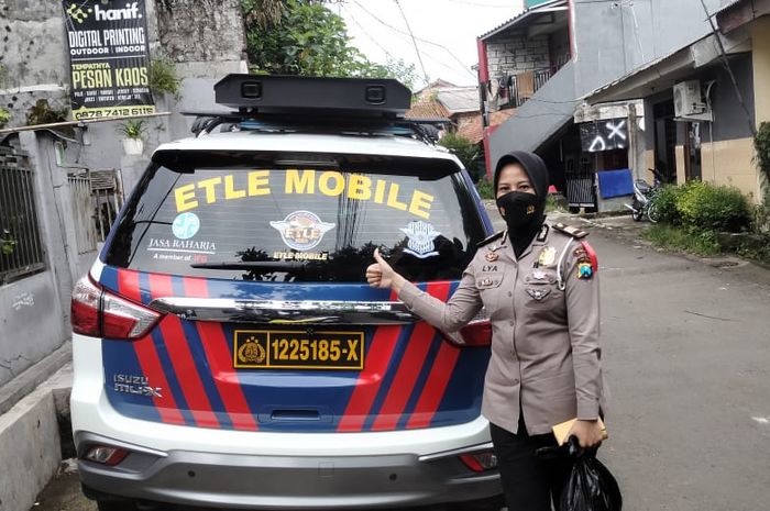 2 Kualifikasi Polisi Ini Yang Dapat Gunakan ETLE Mobile 