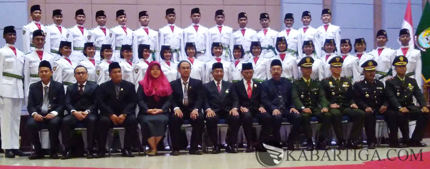 35 Paskibraka Kota Bekasi Dikukuhkan