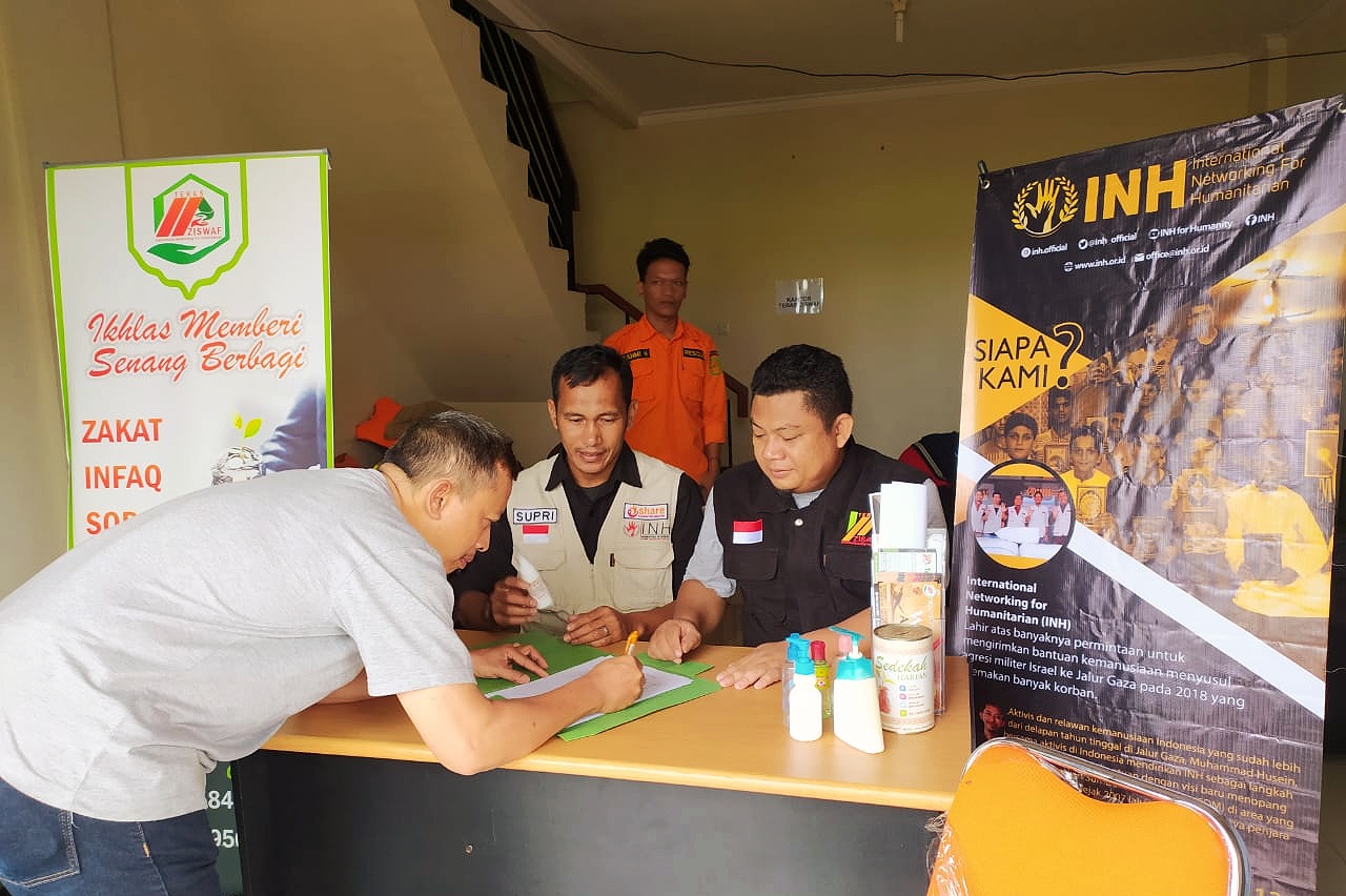 Masker dan Handsanitizer Dibagikan Gratis, INH: Masyarakat Bisa Hubungi Satgas COVID-19 Kami