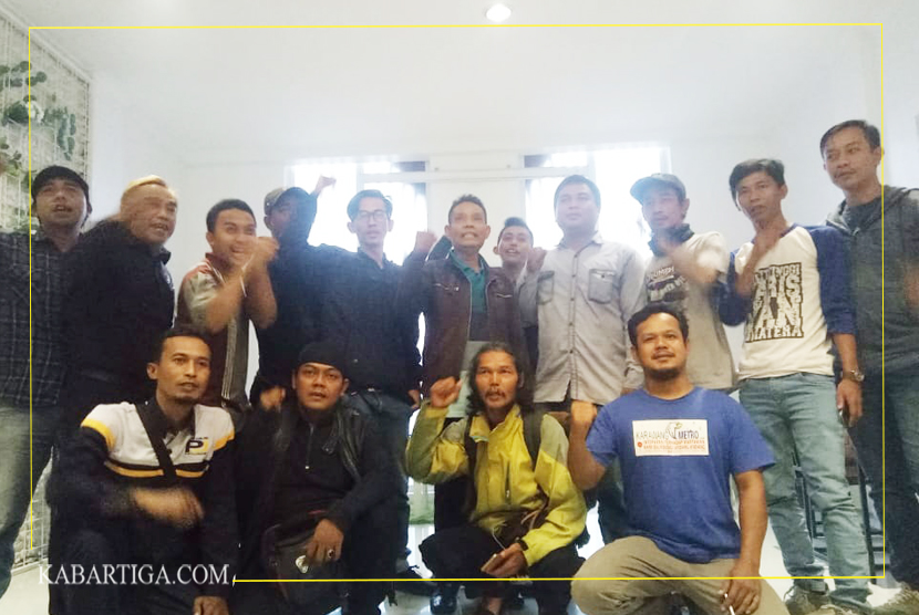 Sejumlah Jurnalis Menjadi Agen Sosialisasi Independen Di Pilgub Jabar