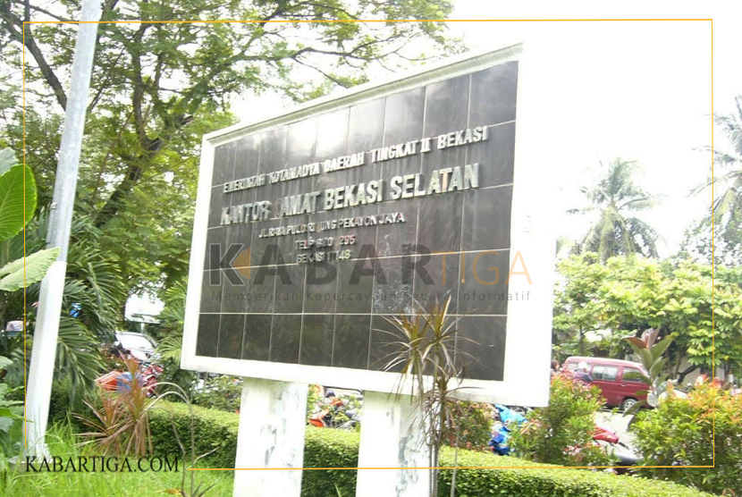 Kejar Target PBB, Camat Bekasi Selatan Rela Naik Motor ke Kantor