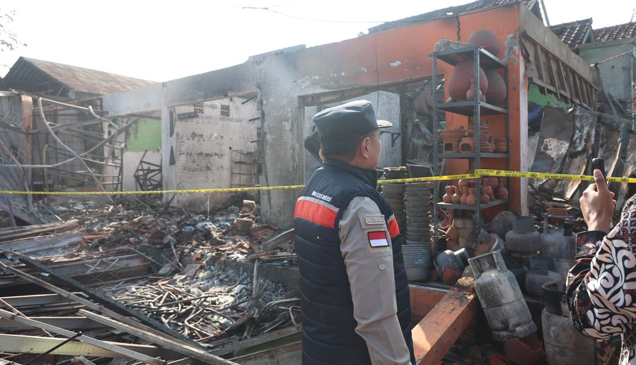 DPRD Kota Bekasi Tinjau Lokasi Ledakan SPBE Cimuning, Pastikan Penanganan Korban dan Evaluasi Operasional