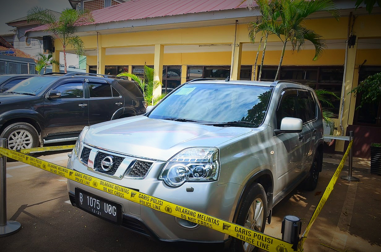 Mobil Nissan X-Trail Korban Pembunuhan Satu Keluarga, Ditemukan