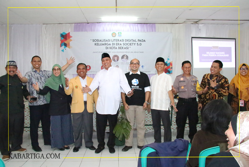 Era Society 5.0, Wakil Wali Kota Bekasi Imbau Masyarakat Cermat Gunakan Internet 