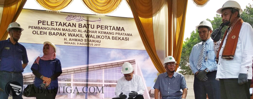 Ahmad Syaikhu Letakan Batu Pertama Pembangunan Masjid Kampus Al-Azhar Kemang Pratama